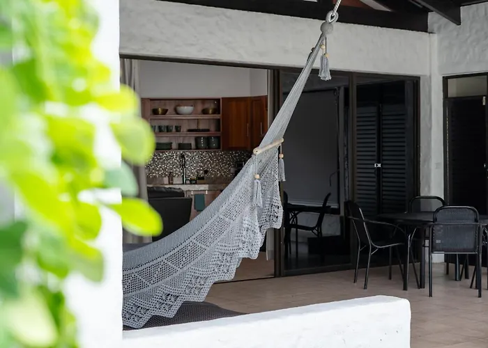 Sunny Days At Villa